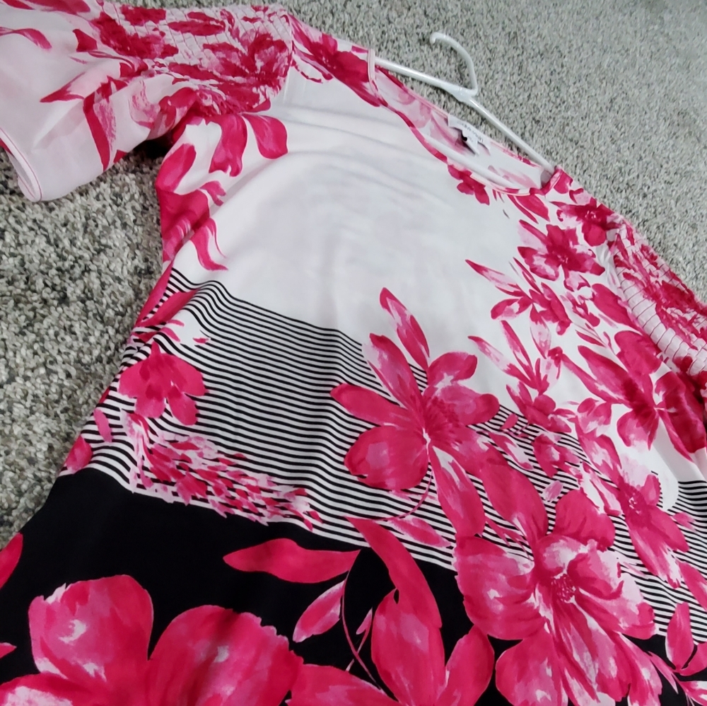 Calvin Klein blouse - Picture 6 of 8